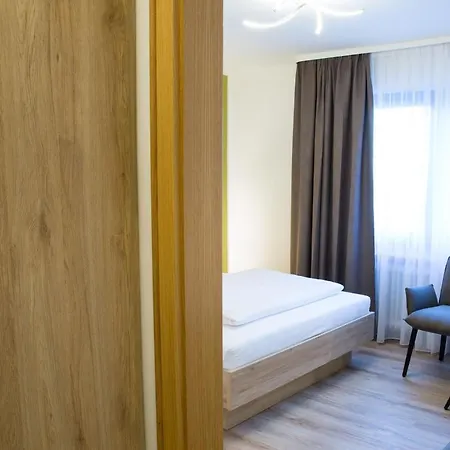 Quarto em Acomodações Particulares Gaestehaus Wilms Colónia